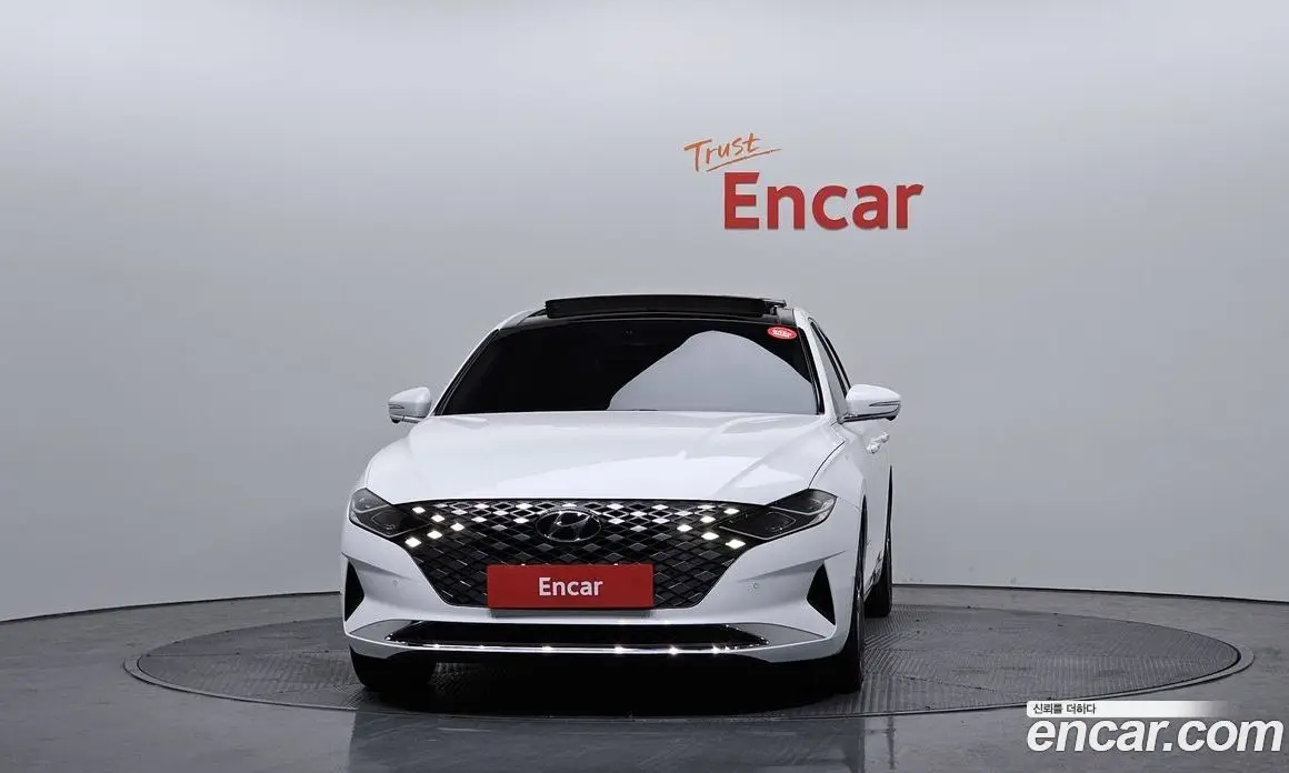 Hyundai Grandeur 2022 2.5 автомат (гидро), фото 3