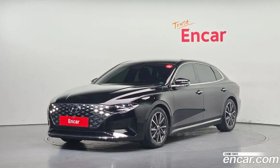 Hyundai Grandeur 2022 2.5 автомат (гидро), фото 1 Hyundai Grandeur 2022 2.5 автомат (гидро), фото 1