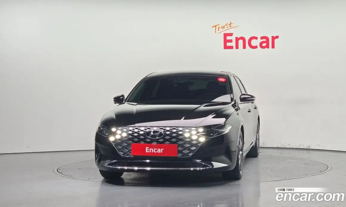 Hyundai Grandeur 2022 2.5 автомат (гидро), фото 3 Hyundai Grandeur 2022 2.5 автомат (гидро), фото 3