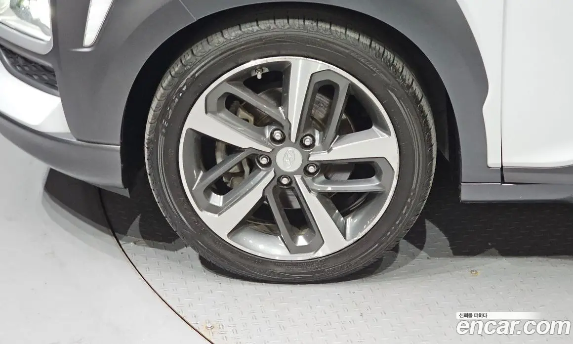 Hyundai Kona 2018 1.6 автомат (гидро), фото 5 Hyundai Kona 2018 1.6 автомат (гидро), фото 5