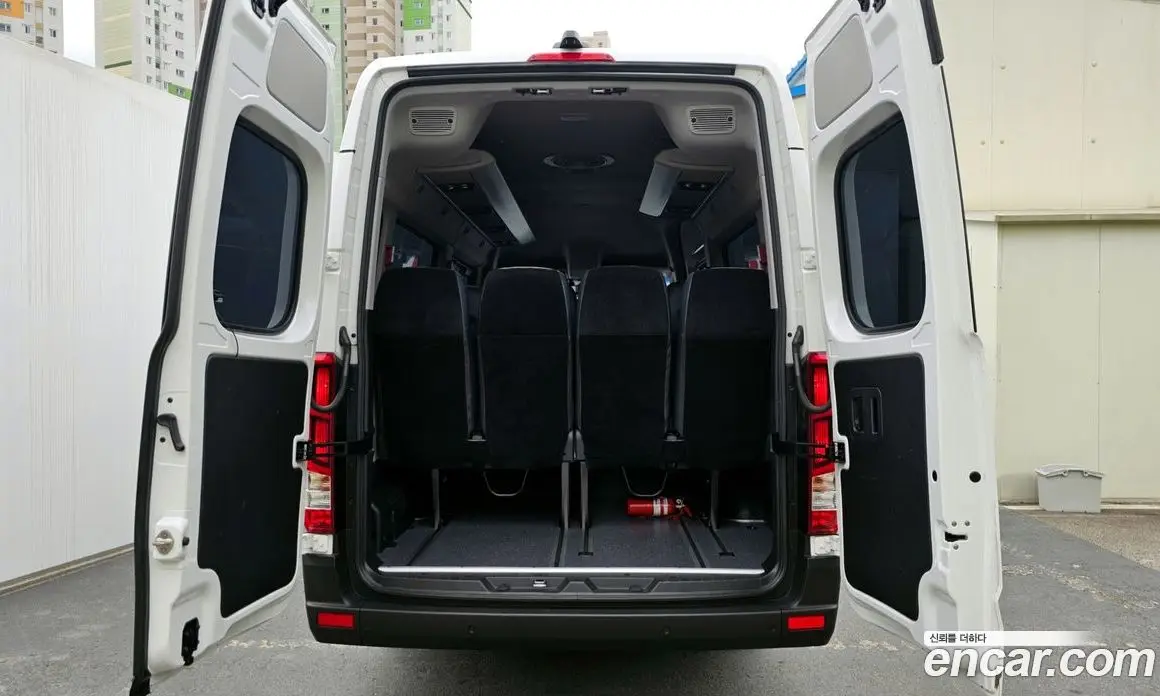Hyundai Solati 2024 2.5 автомат (гидро), фото 17