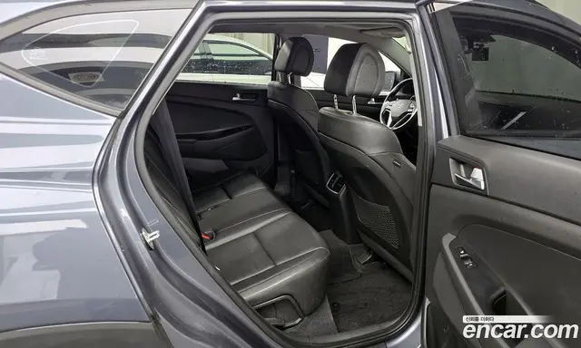 Hyundai Tucson 2016 2.0 автомат (гидро), миниатюра 12
