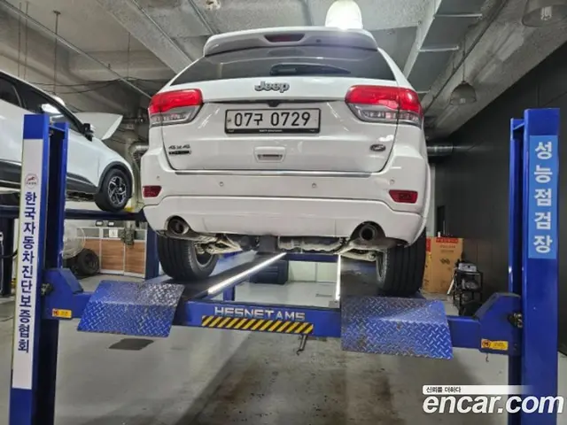 Jeep Cherokee 2015 3.0 автомат (гидро), миниатюра 2