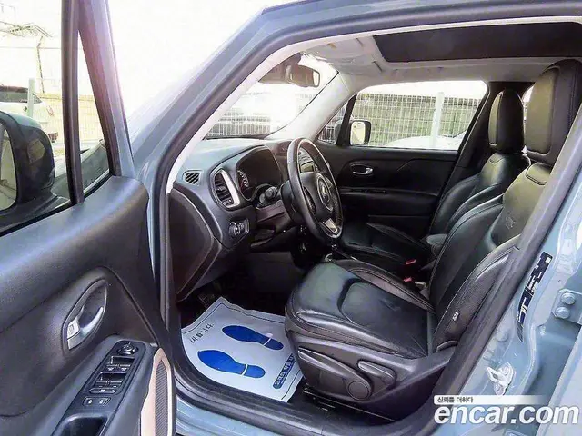 Jeep Renegade 2017 2.4 автомат (гидро), миниатюра 8 Jeep Renegade 2017 2.4 автомат (гидро), миниатюра 8