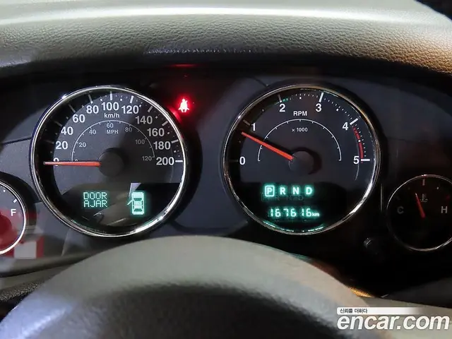Jeep Wrangler 2015 2.8 автомат (гидро), миниатюра 9