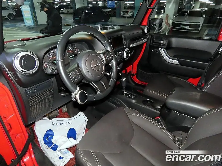 Jeep Wrangler 2015 2.8 автомат (гидро), фото 10