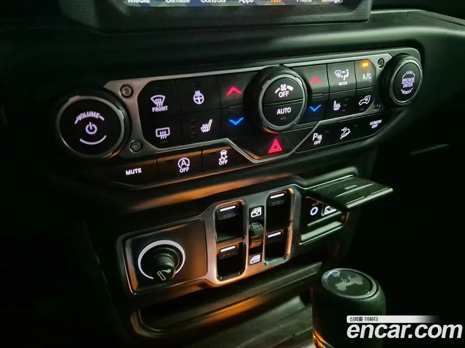 Jeep Wrangler 2020 2.0 автомат (гидро), фото 19 Jeep Wrangler 2020 2.0 автомат (гидро), фото 19