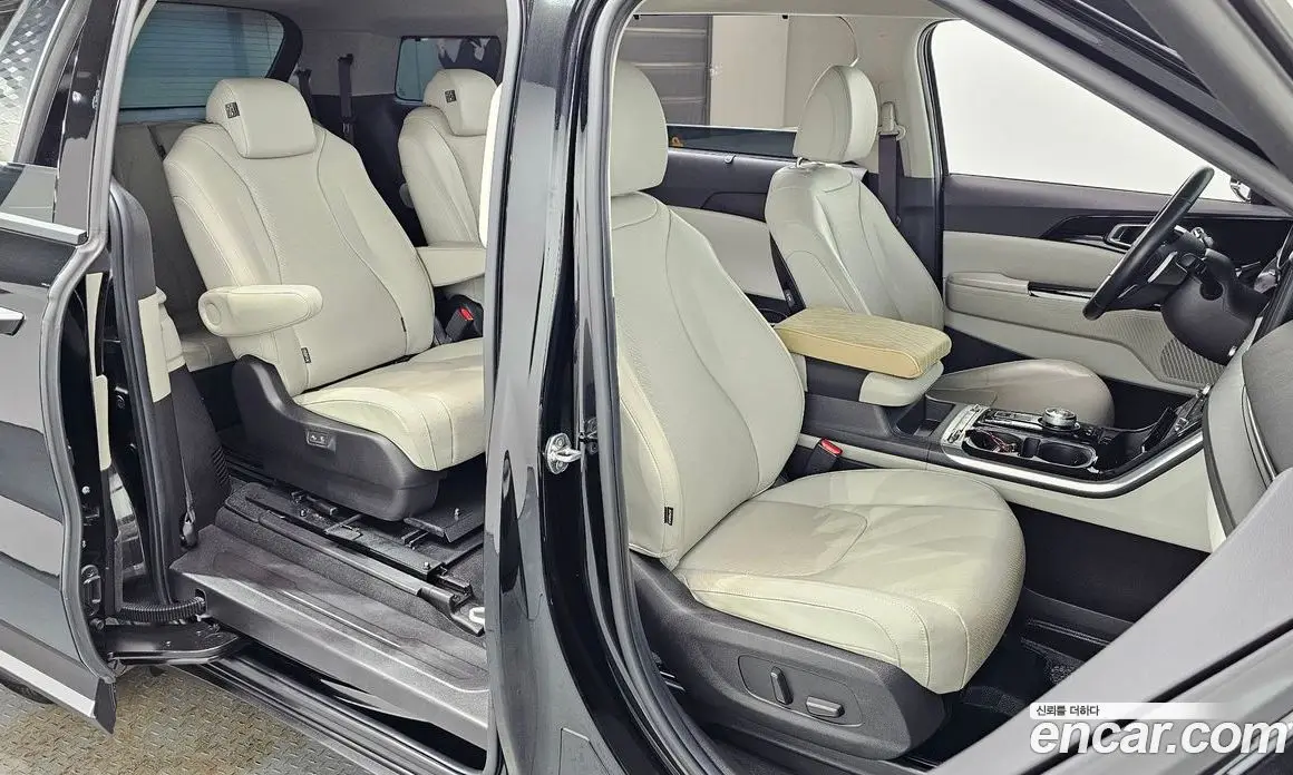 Kia Carnival 2020 2.2 автомат (гидро), фото 10 Kia Carnival 2020 2.2 автомат (гидро), фото 10