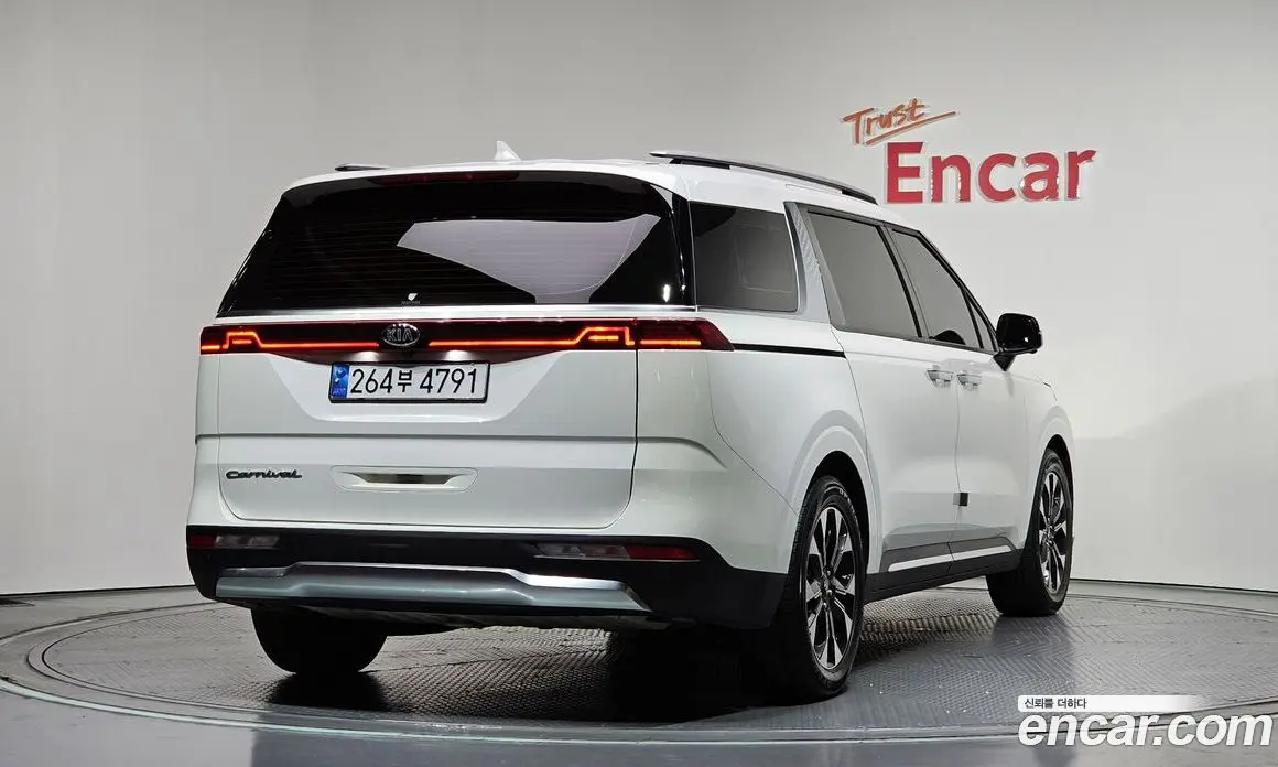 Kia Carnival 2021 2.2 автомат (гидро), фото 2 Kia Carnival 2021 2.2 автомат (гидро), фото 2