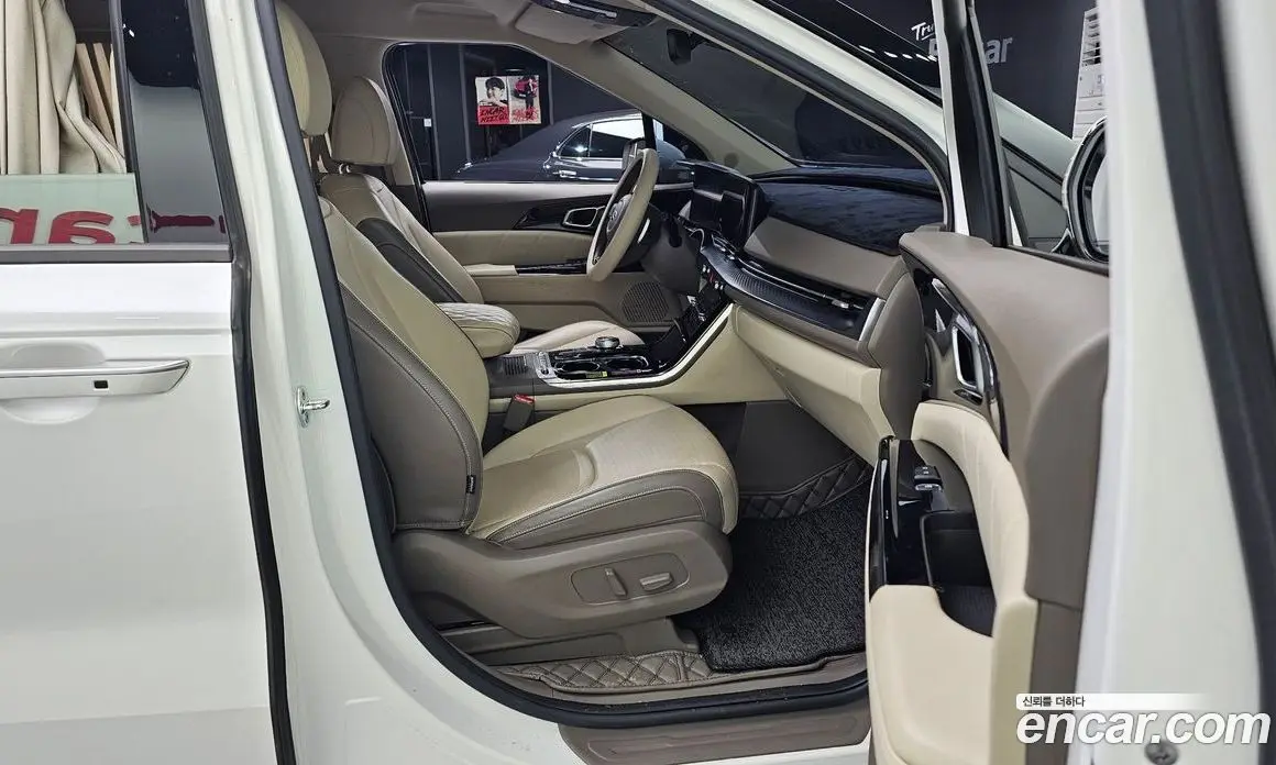 Kia Carnival 2021 3.5 автомат (гидро), фото 11 Kia Carnival 2021 3.5 автомат (гидро), фото 11