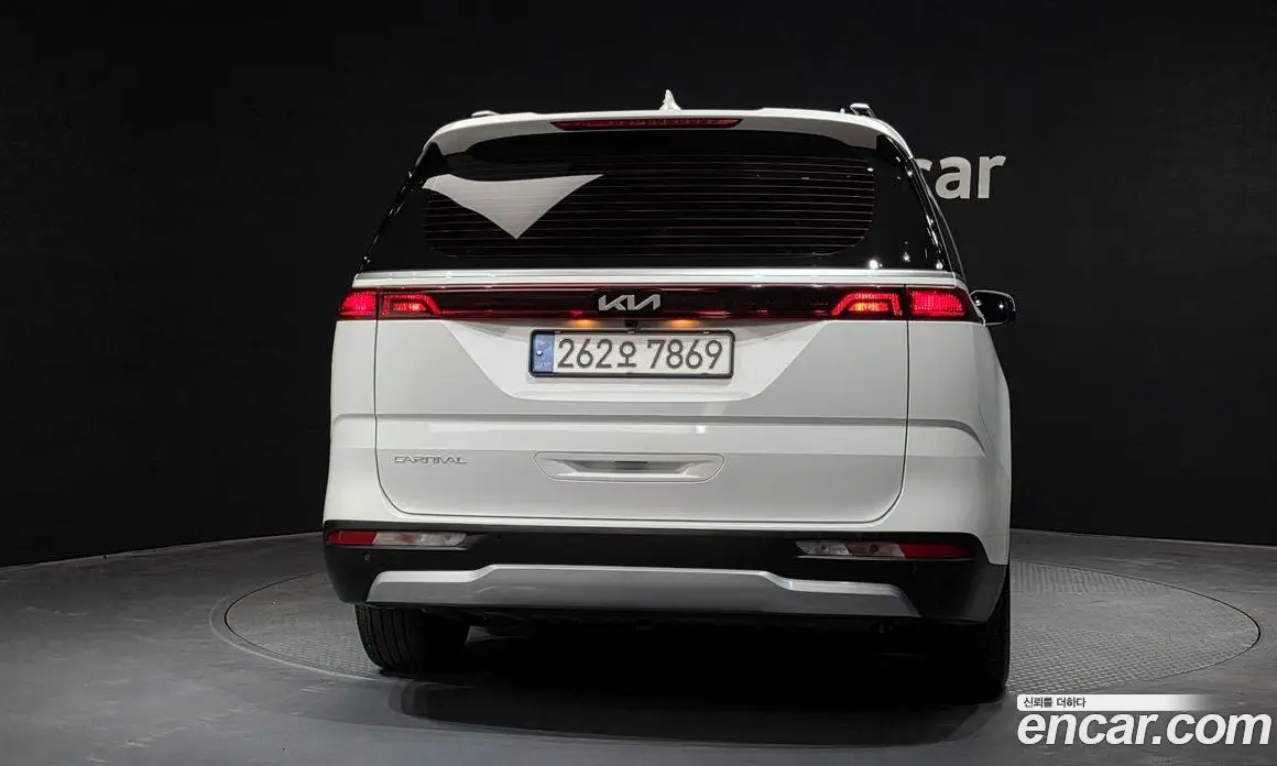 Kia Carnival 2023 2.2 автомат (гидро), фото 4 Kia Carnival 2023 2.2 автомат (гидро), фото 4