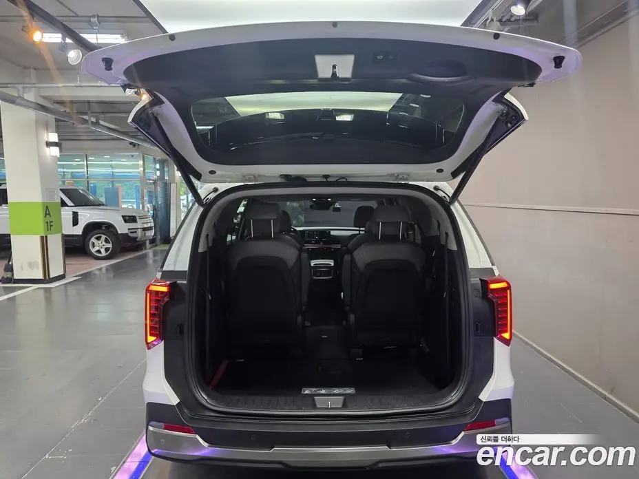 Kia Carnival 2024 3.5 автомат (гидро), фото 20 Kia Carnival 2024 3.5 автомат (гидро), фото 20