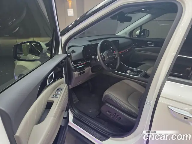 Kia Carnival 2024 3.5 автомат (гидро), миниатюра 10 Kia Carnival 2024 3.5 автомат (гидро), миниатюра 10