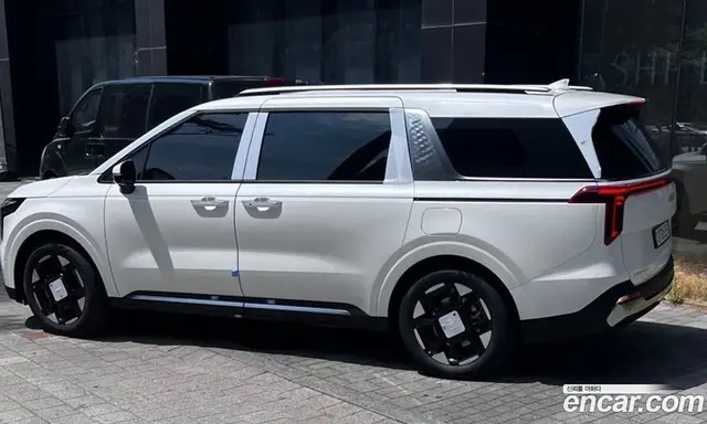 Kia Carnival, 2026, 5 780 км