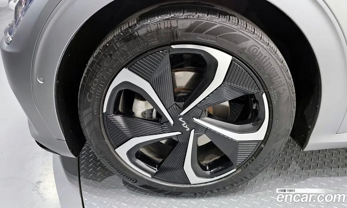 Kia EV6 2021 0.1 автомат (гидро), фото 5 Kia EV6 2021 0.1 автомат (гидро), фото 5