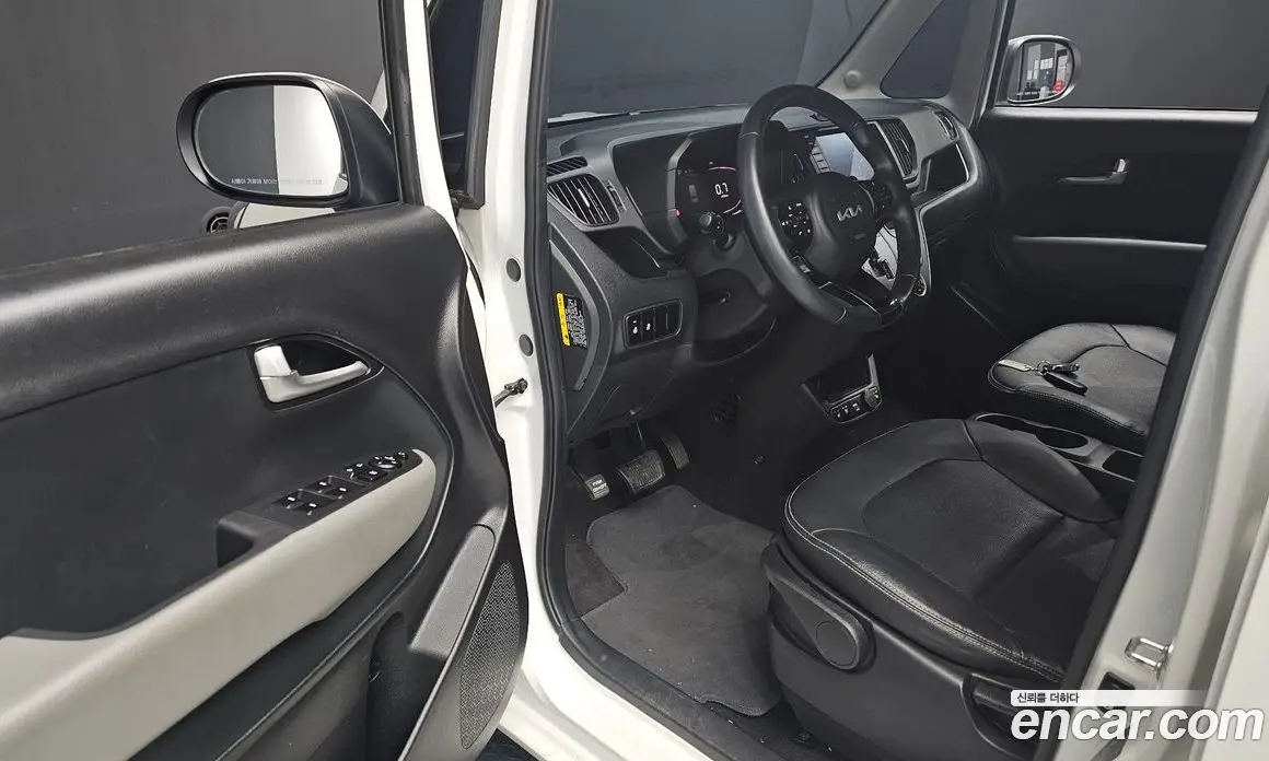Kia Ray 2023 1.0 автомат (гидро), фото 11