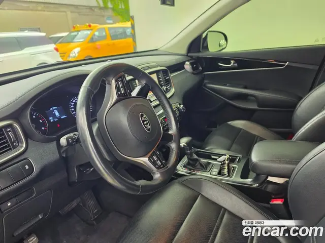 Kia Sorento 2017 2.2 автомат (гидро), миниатюра 7