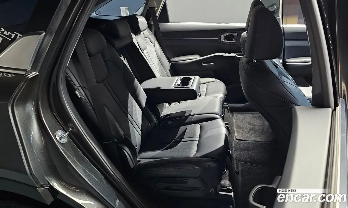 Kia Sorento 2023 2.2 автомат (гидро), фото 12