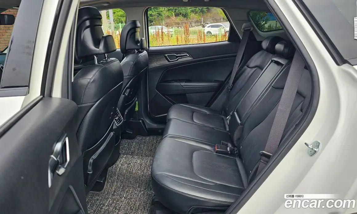 Kia Sportage 2023 1.6 автомат (гидро), фото 12