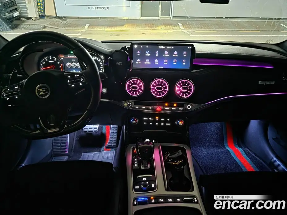 Kia Stinger 2021 3.3 автомат (гидро), фото 20