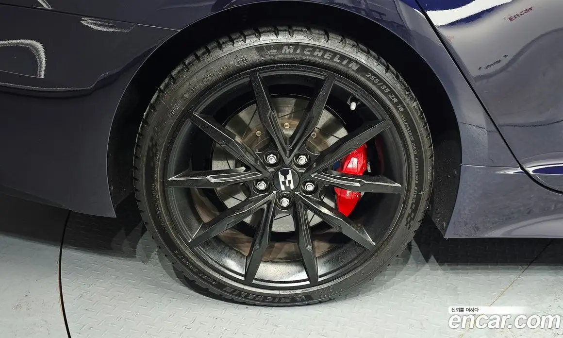 Kia Stinger 2021 3.3 автомат (гидро), фото 5