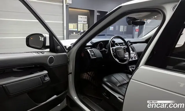 Land Rover Discovery 2019 3.0 автомат (гидро), миниатюра 10 Land Rover Discovery 2019 3.0 автомат (гидро), миниатюра 10