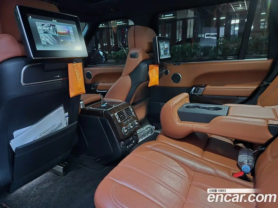 Land Rover Range Rover 2017 4.4 автомат (гидро), фото 12 Land Rover Range Rover 2017 4.4 автомат (гидро), фото 12