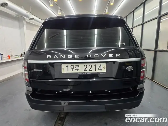 Land Rover Range Rover 2017 4.4 автомат (гидро), миниатюра 4 Land Rover Range Rover 2017 4.4 автомат (гидро), миниатюра 4