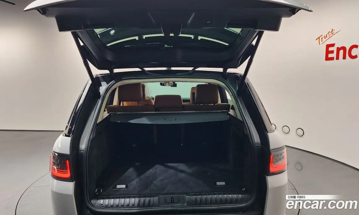 Land Rover Range Rover Sport 2019 3.0 автомат (гидро), фото 20 Land Rover Range Rover Sport 2019 3.0 автомат (гидро), фото 20