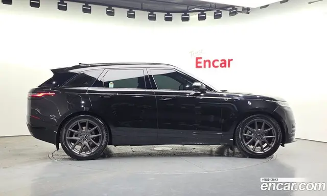 Land Rover Range Rover Velar 2025 3.0 автомат (гидро), миниатюра 6 Land Rover Range Rover Velar 2025 3.0 автомат (гидро), миниатюра 6