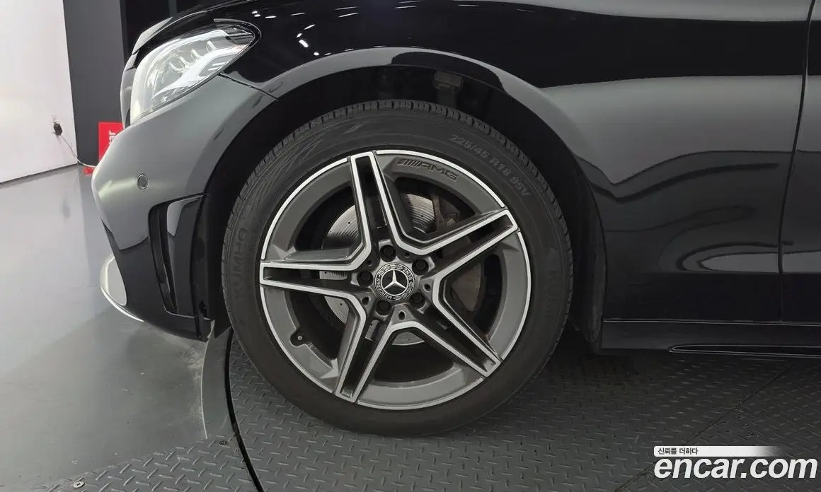 Mercedes-Benz C-Class 2019 1.9 автомат (гидро), фото 5
