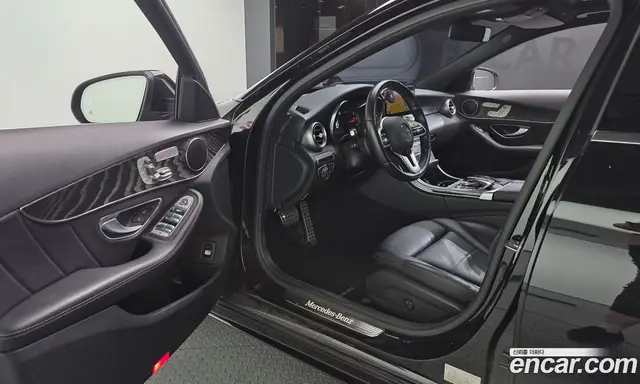 Mercedes-Benz C-Class 2019 1.9 автомат (гидро), миниатюра 10