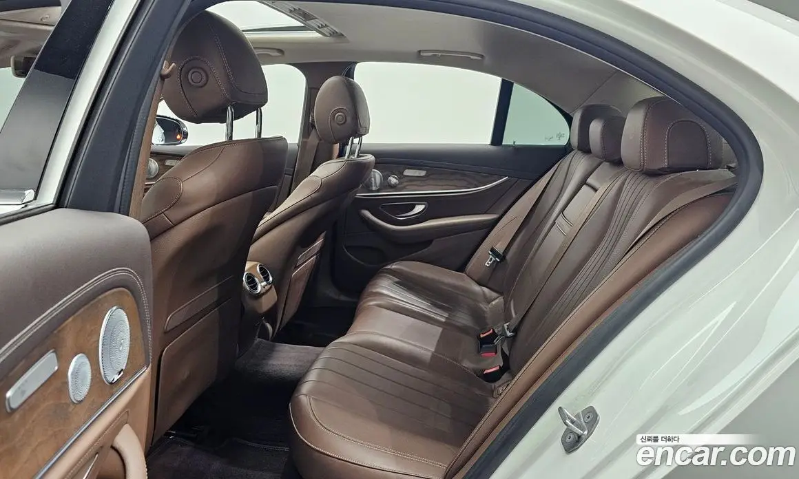 Mercedes-Benz E-Class 2018 2.0 автомат (гидро), фото 13