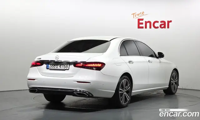 Mercedes-Benz E-Class 2021 2.0 автомат (гидро), миниатюра 2 Mercedes-Benz E-Class 2021 2.0 автомат (гидро), миниатюра 2