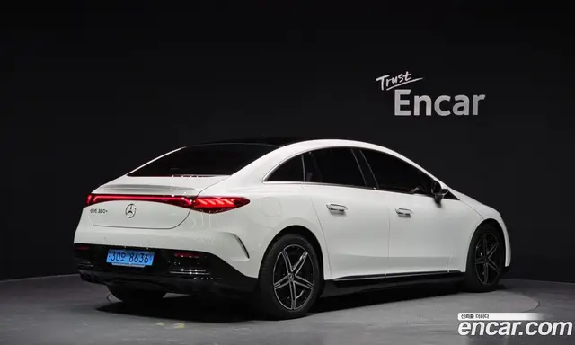 Mercedes-Benz EQE 2024 0.3 автомат (гидро), миниатюра 2