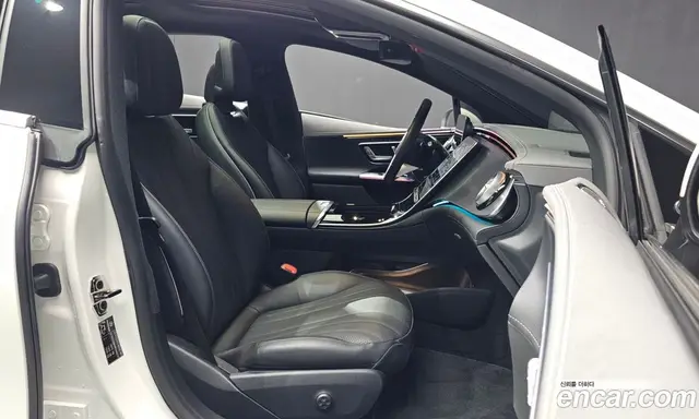 Mercedes-Benz EQE 2024 0.3 автомат (гидро), миниатюра 11