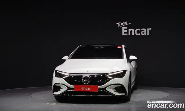 Mercedes-Benz EQE 2024 0.3 автомат (гидро), миниатюра 3
