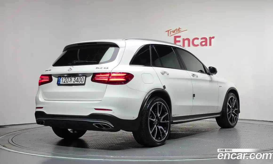 Mercedes-Benz GLC-Class 2017 3.0 автомат (гидро), фото 2 Mercedes-Benz GLC-Class 2017 3.0 автомат (гидро), фото 2