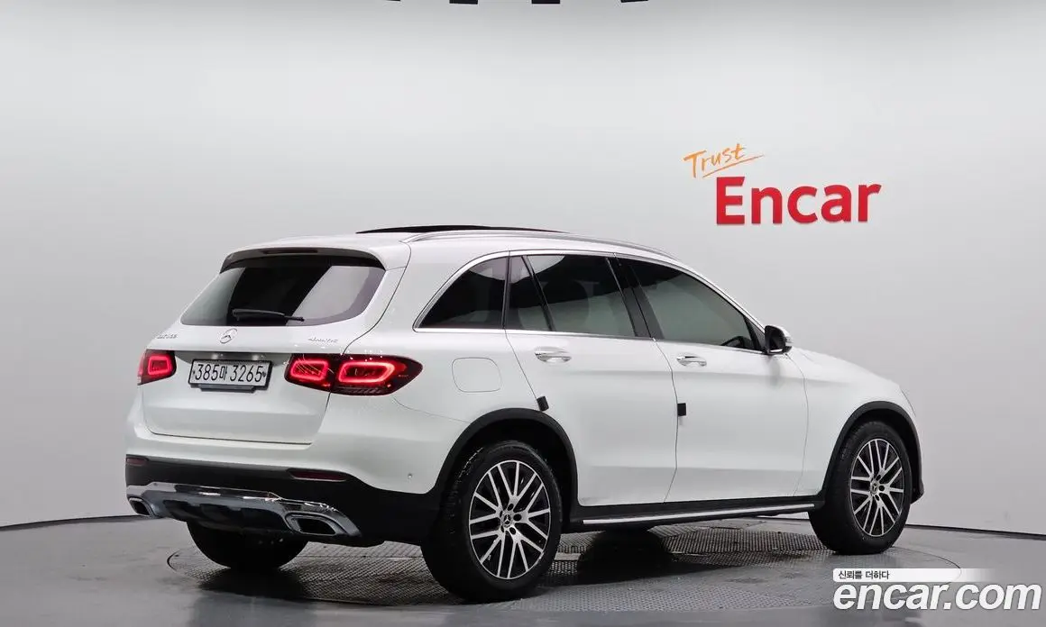 Mercedes-Benz GLC-Class 2020 2.0 автомат (гидро), фото 2 Mercedes-Benz GLC-Class 2020 2.0 автомат (гидро), фото 2