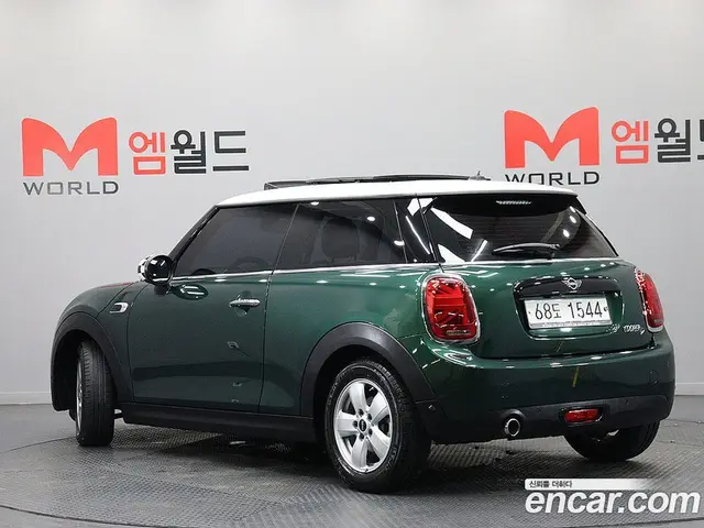 Mini Cooper 2017 1.5 автомат (гидро), миниатюра 4 Mini Cooper 2017 1.5 автомат (гидро), миниатюра 4