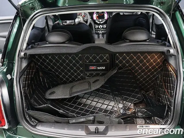 Mini Cooper 2017 1.5 автомат (гидро), миниатюра 5 Mini Cooper 2017 1.5 автомат (гидро), миниатюра 5