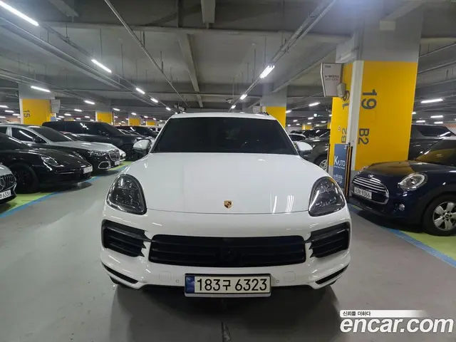 Porsche Cayenne 2019 3.0 автомат (гидро), миниатюра 2