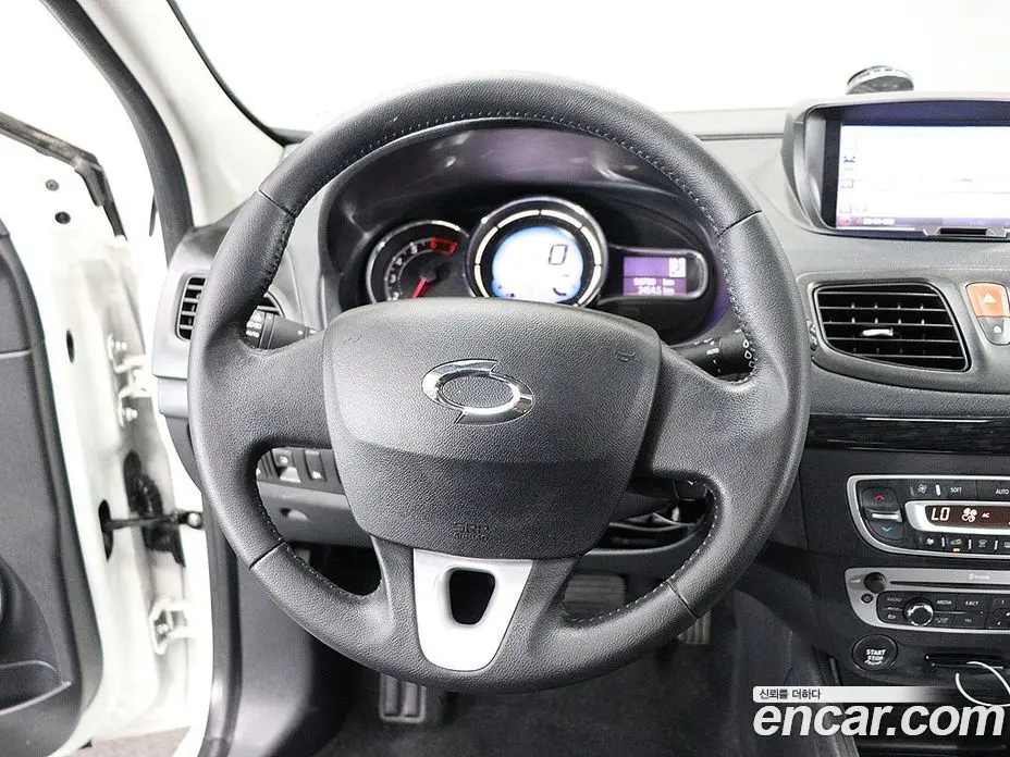Renault (Samsung) SM3 2014 1.6 автомат (гидро), фото 15 Renault (Samsung) SM3 2014 1.6 автомат (гидро), фото 15