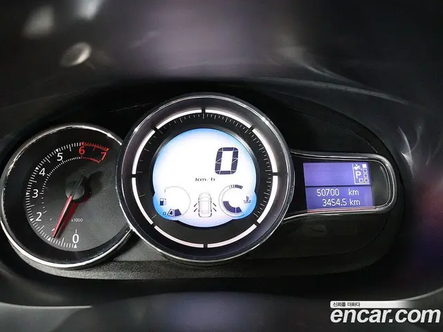 Renault (Samsung) SM3 2014 1.6 автомат (гидро), миниатюра 6 Renault (Samsung) SM3 2014 1.6 автомат (гидро), миниатюра 6