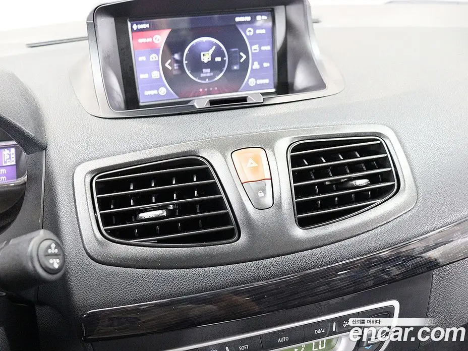 Renault (Samsung) SM3 2014 1.6 автомат (гидро), фото 7 Renault (Samsung) SM3 2014 1.6 автомат (гидро), фото 7