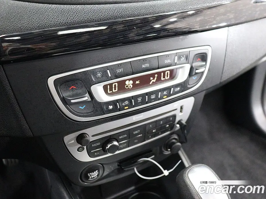 Renault (Samsung) SM3 2014 1.6 автомат (гидро), фото 8 Renault (Samsung) SM3 2014 1.6 автомат (гидро), фото 8