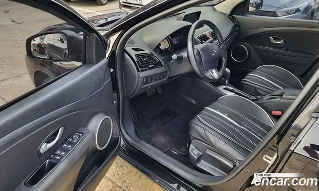 Renault (Samsung) SM3 2016 1.6 автомат (гидро), миниатюра 8 Renault (Samsung) SM3 2016 1.6 автомат (гидро), миниатюра 8