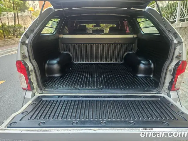 SsangYong Korando 2014 2.0 автомат (гидро), миниатюра 5