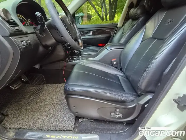 SsangYong Rexton 2011 2.7 автомат (гидро), миниатюра 11 SsangYong Rexton 2011 2.7 автомат (гидро), миниатюра 11