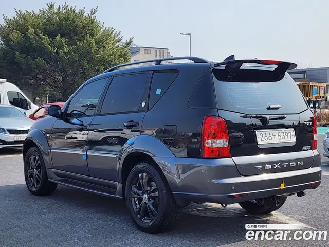 SsangYong Rexton 2011 2.7 автомат (гидро), миниатюра 4 SsangYong Rexton 2011 2.7 автомат (гидро), миниатюра 4